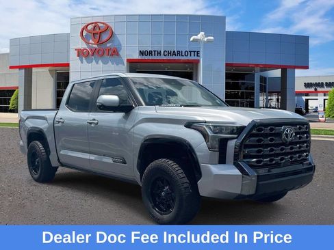 Used 2024 Toyota Tundra Platinum AWD/4WD image 1
