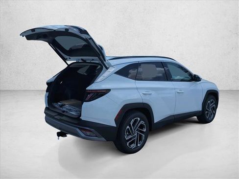 New 2026 Hyundai Tucson Limited FWD image 2