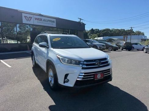 Used 2018 Toyota Highlander Limited AWD/4WD image 5