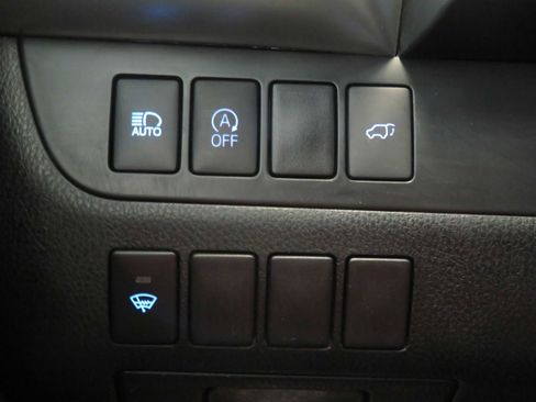 Used 2017 Toyota Highlander XLE FWD image 40