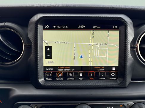 Used 2021 Jeep Wrangler Unlimited Sahara AWD/4WD image 24