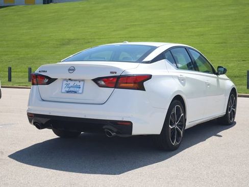 Certified 2025 Nissan Altima 2.5 SR FWD image 6