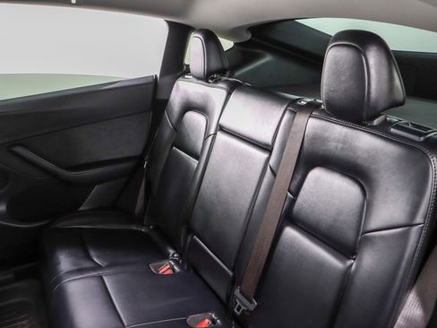 Used 2023 Tesla Model Y Performance image 24