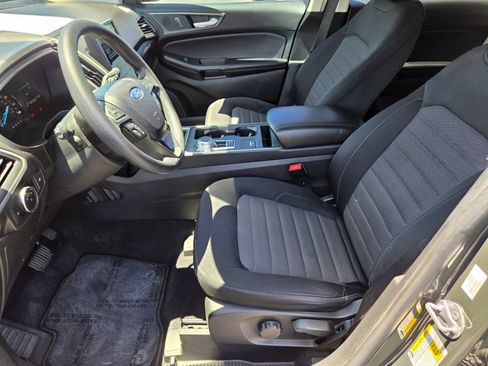 Certified 2024 Ford Edge SE w/ Black Appearance Package AWD/4WD image 10