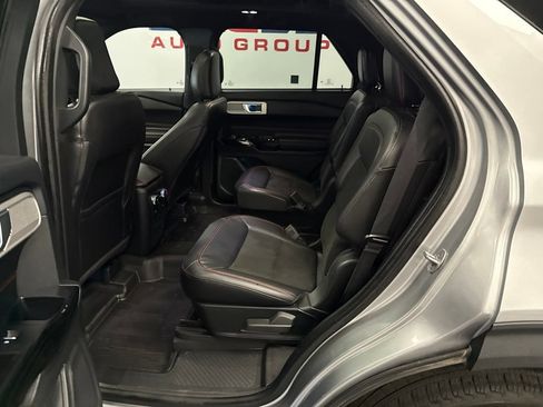Used 2023 Ford Explorer ST-Line w/ Class IV Trailer Tow Package AWD/4WD image 25