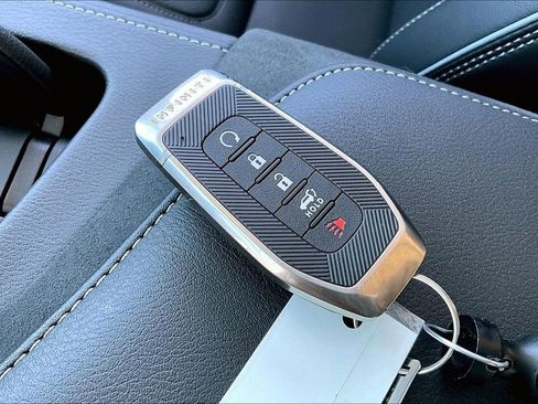 Used 2025 INFINITI QX80 Luxe w/ Cargo Package image 12