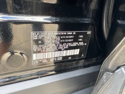 Used 2024 Toyota RAV4 XLE AWD/4WD image 16