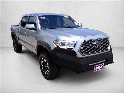 Used 2022 Toyota Tacoma TRD Off-Road image 6