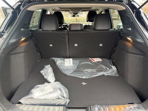 New 2026 Nissan Kicks SR w/ SR Premium Package image 32