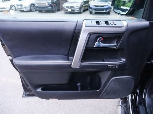 Used 2018 Toyota 4Runner Limited AWD/4WD image 60