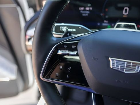 Certified 2024 Cadillac Lyriq Luxury AWD/4WD image 13