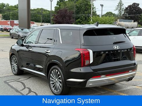 Used 2023 Hyundai Palisade Calligraphy w/ Cargo Package AWD/4WD image 3