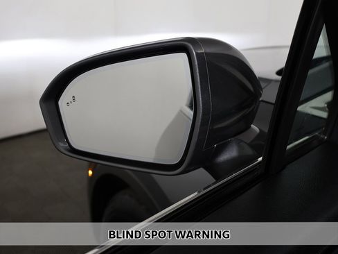 Used 2021 Lincoln Nautilus Reserve w/ Monochromatic Package image 6