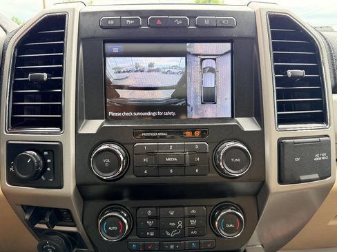 Used 2021 Ford F250 Lariat w/ Lariat Value Package AWD/4WD image 30