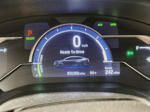 Used 2018 Honda Clarity Plug-In Hybrid image 18