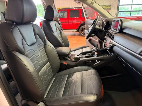 Used 2022 Kia Telluride SX w/ SX Prestige Package AWD/4WD image 29