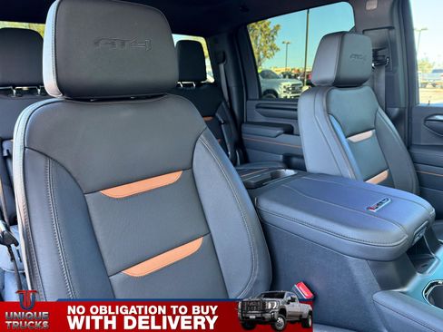 Used 2024 GMC Sierra 2500 AT4 image 30
