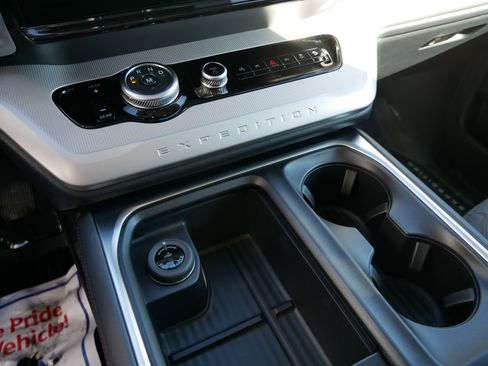 New 2025 Ford Expedition Max Active AWD/4WD image 10