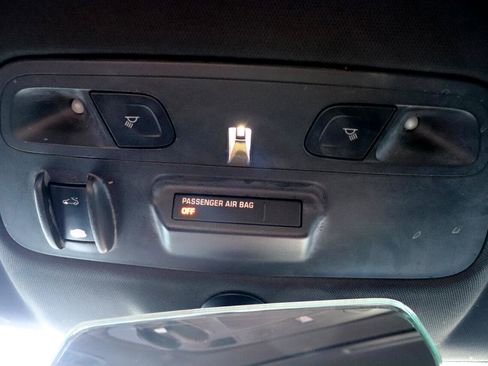 Used 2018 Chevrolet Camaro LT w/ RS Package image 38