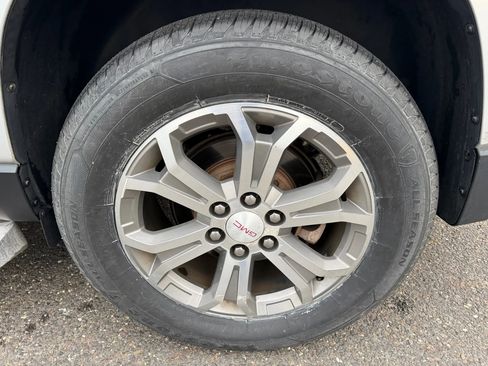 Used 2016 GMC Acadia SLT image 37