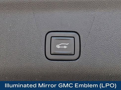 Used 2024 GMC Yukon AT4 w/ AT4 Premium Package AWD/4WD image 32