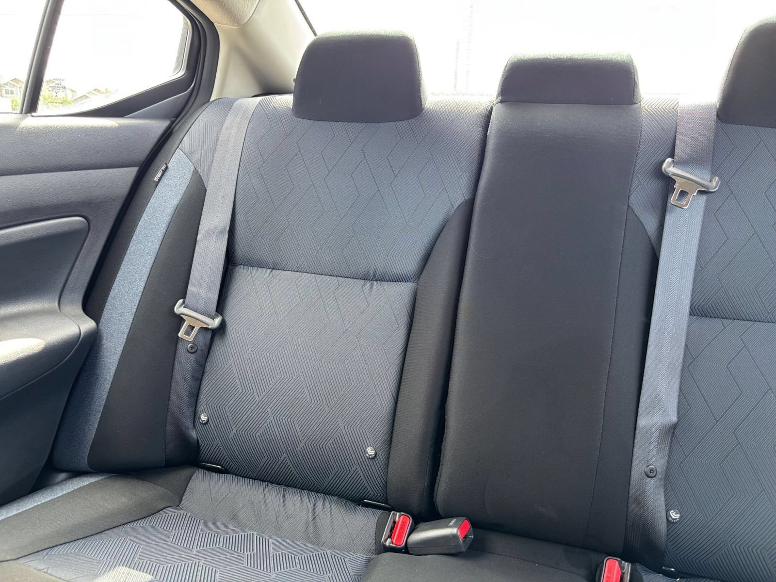 Used 2025 Nissan Versa SV FWD image 36