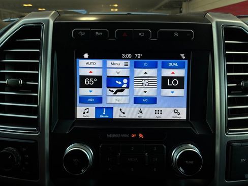 Used 2019 Ford F150 Platinum w/ Equipment Group 701A Luxury AWD/4WD image 50