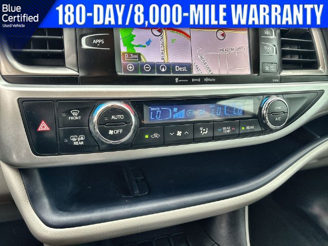 Used 2019 Toyota Highlander XLE FWD image 28