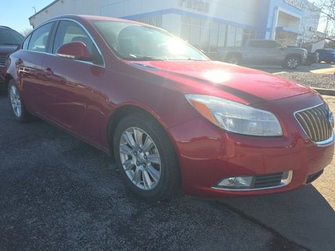 Used 2013 Buick Regal Leather image 1