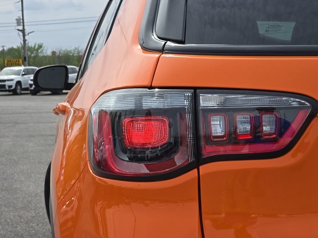 New 2026 Jeep Compass Latitude AWD/4WD image 11