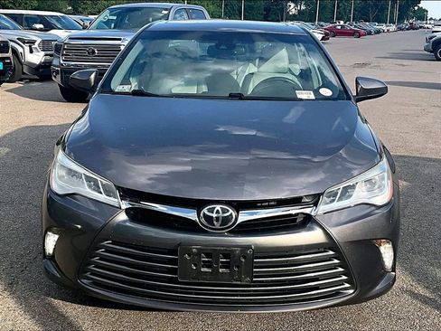 Used 2017 Toyota Camry XLE w/ Advanced Technology Package FWD image 2