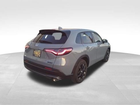 Used 2025 Honda HR-V Sport image 7