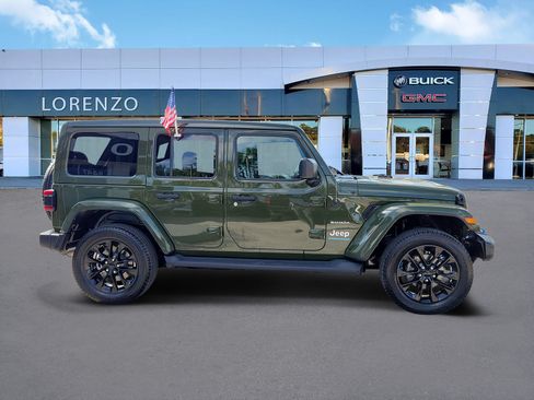 Used 2023 Jeep Wrangler Unlimited Sahara w/ Safety Group AWD/4WD image 4