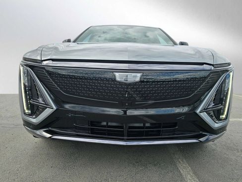 New 2024 Cadillac Lyriq Sport image 2