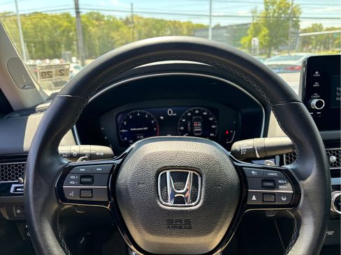Used 2024 Honda Civic Touring image 10