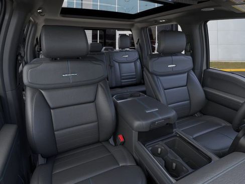 New 2026 Ford F250 Platinum w/ Tremor Off-Road Package image 10