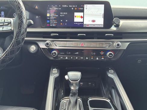 Used 2024 Kia Telluride S w/ S Sunroof Package FWD image 32