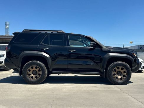 Used 2025 Toyota 4Runner Trailhunter AWD/4WD image 9