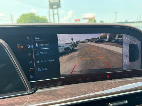 Used 2022 Cadillac Escalade Premium Luxury Platinum AWD/4WD image 20
