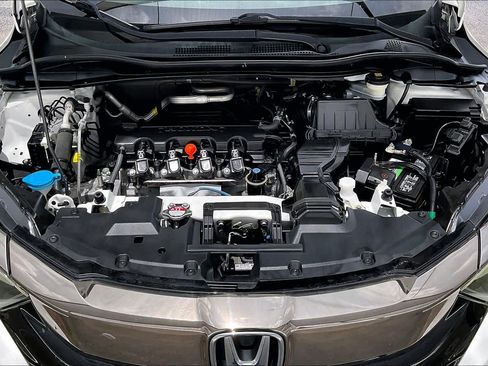 Used 2019 Honda HR-V Touring image 32