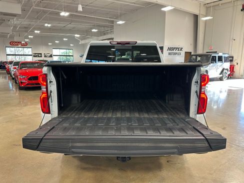 Used 2024 Chevrolet Silverado 1500 High Country image 46