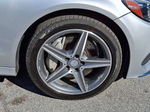 Used 2015 Mercedes-Benz C 300 4MATIC Sedan image 8