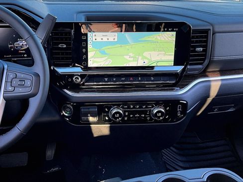 New 2026 GMC Sierra 2500 SLE w/ SLE Value Package; AWD/4WD image 7