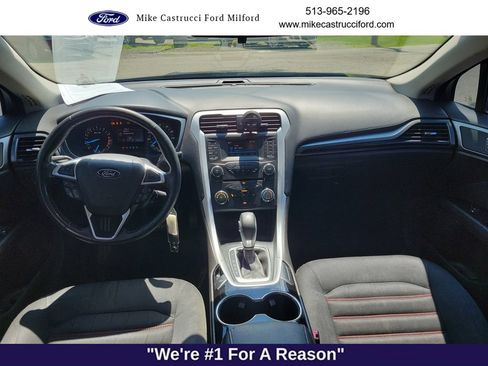 Used 2016 Ford Fusion SE w/ Equipment Group 201A FWD image 10
