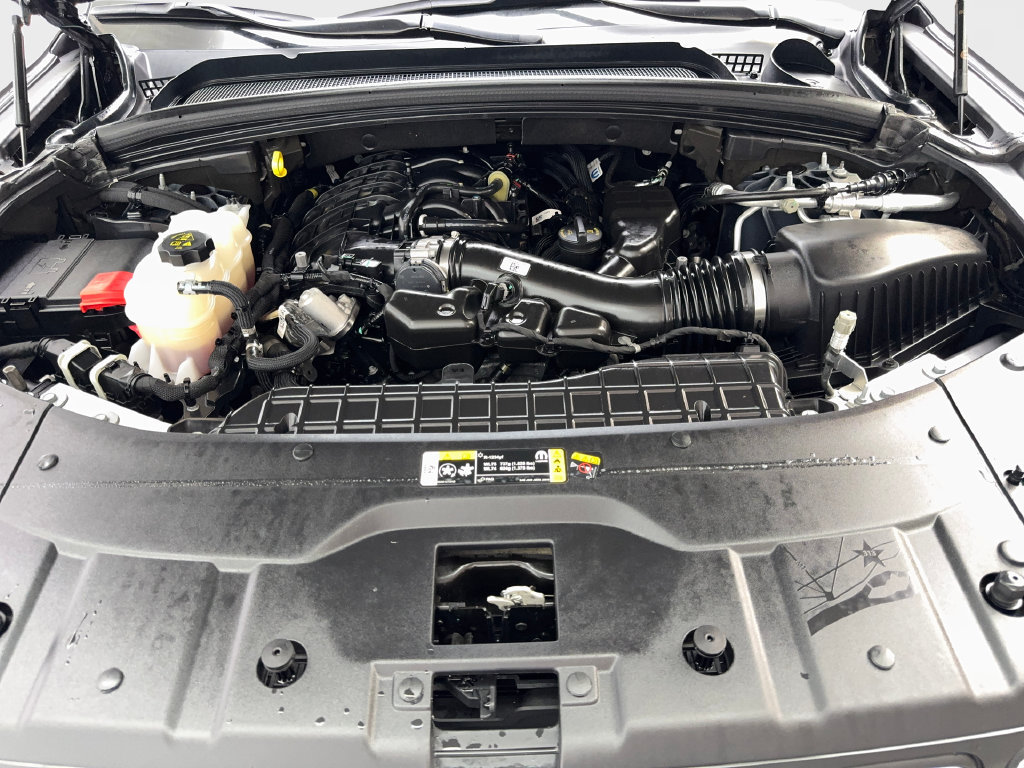 Used 2025 Jeep Grand Cherokee Laredo X AWD/4WD image 76