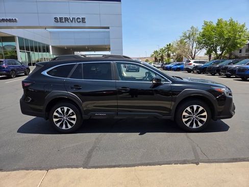 Used 2025 Subaru Outback Limited w/ Popular Package #2 AWD/4WD image 3