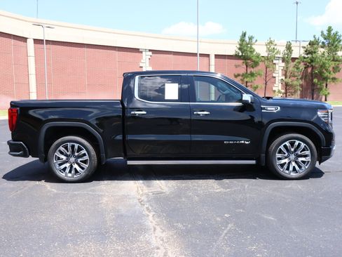 Used 2024 GMC Sierra 1500 Denali w/ Denali Reserve Package AWD/4WD image 39