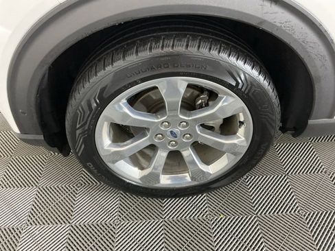 Used 2020 Ford Explorer Platinum image 37