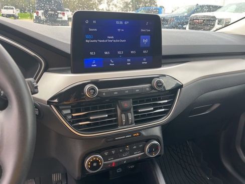 Used 2022 Ford Escape SE w/ Cold Weather Package image 27