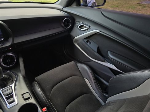 Certified 2022 Chevrolet Camaro SS image 19
